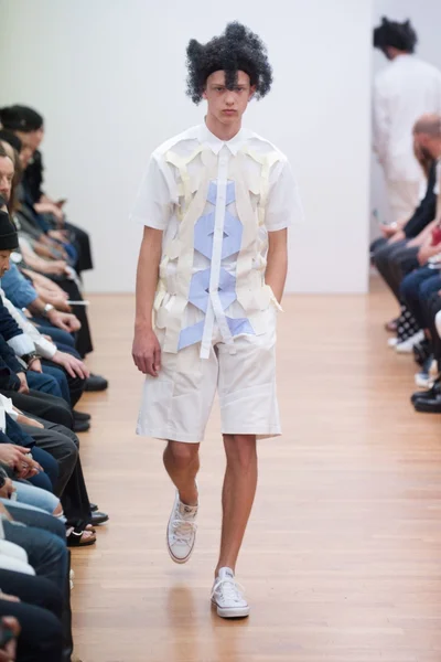 Look 43